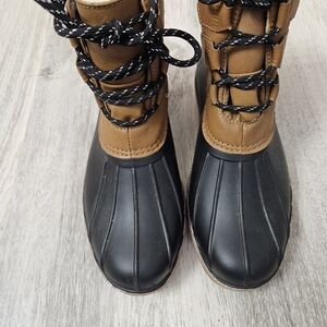 Women's Black and Brown Winter Boots